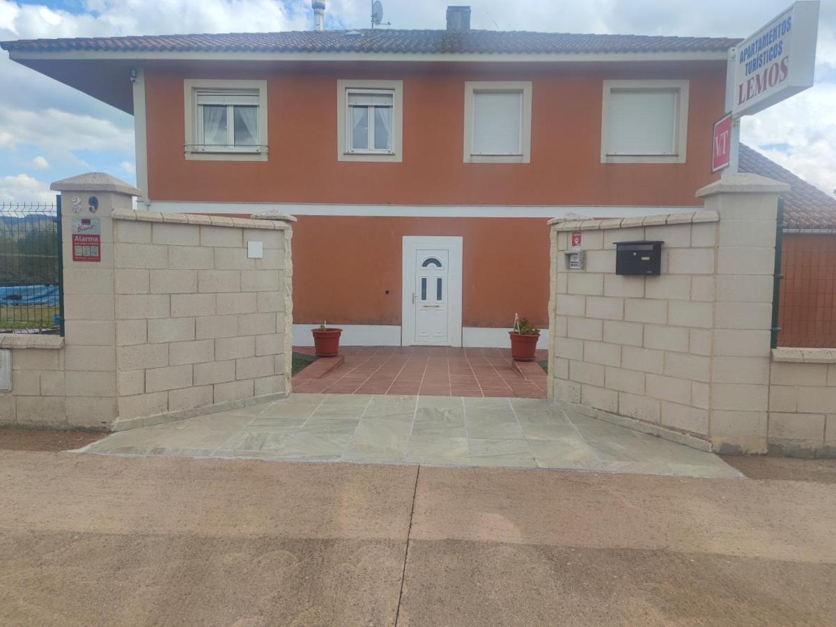 Apartamentos Turisticos Lemos O Pedrouzo Exterior foto
